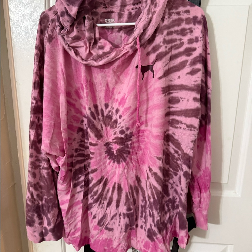 PINK Victoria's Secret Soft Pink oversized long sleeve hoodie and yoga pants ..